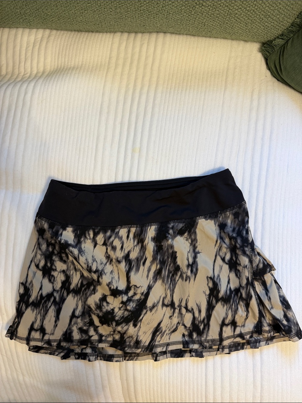 lululemon athletica Tie-Dye Circle Skirt in Beige and Black
